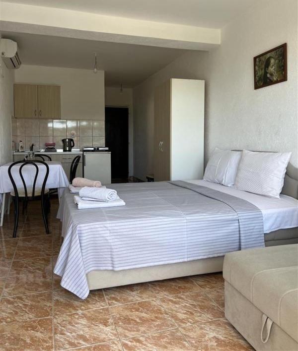 Apartmani Neda Bane Petrovac Exterior photo