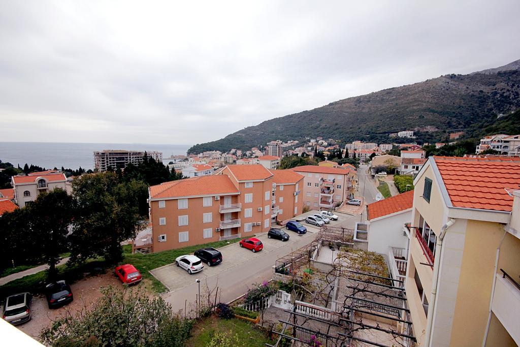 Apartmani Neda Bane Petrovac Exterior photo